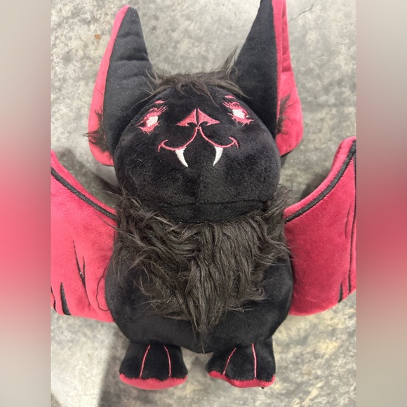Grave girls KILLSTAR plush love bat red wine black gorgeous goth batty toy - Picture 2 of 8